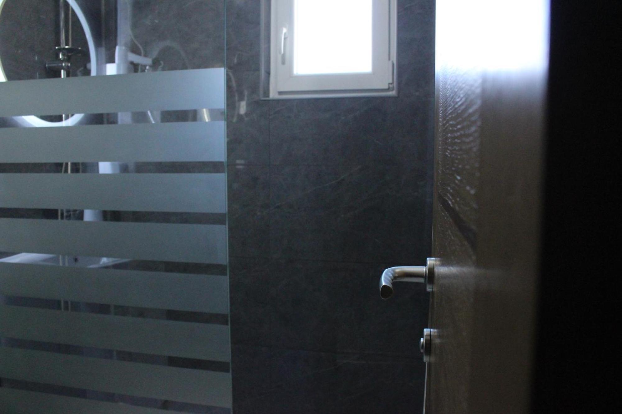 Apartmani Ramonda Теслич Екстер'єр фото